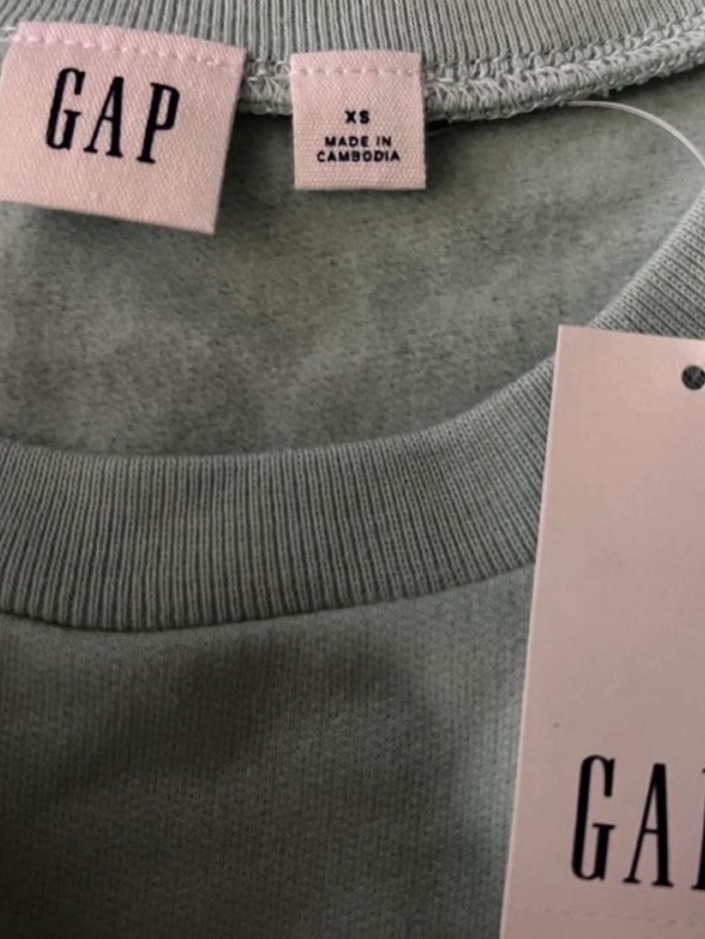 gap sweatshirt